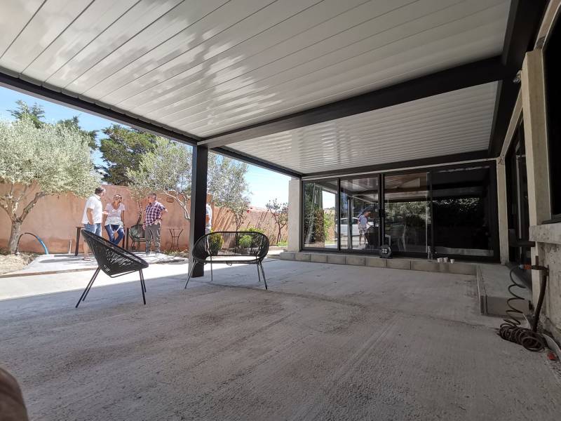 Pose de Pergola bioclimatique